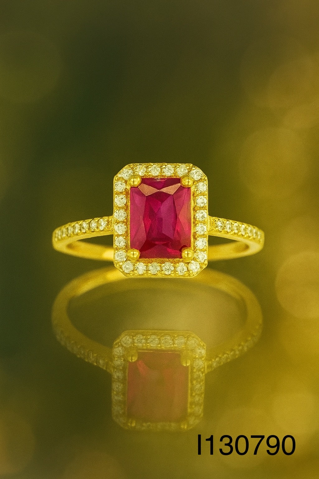 Anillo de chica, Piedra Roja Oro 10k, Size 7