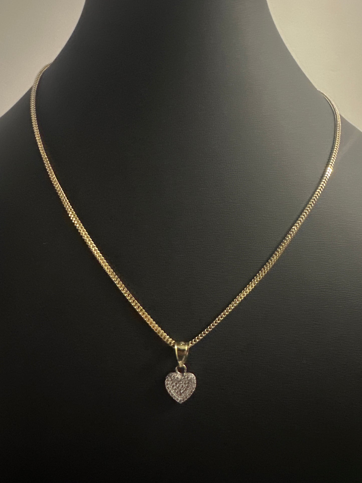 Cadena Franco con dije de corazón blanco, (Franco Chain) Oro 10k, 1.8mm, 18".
