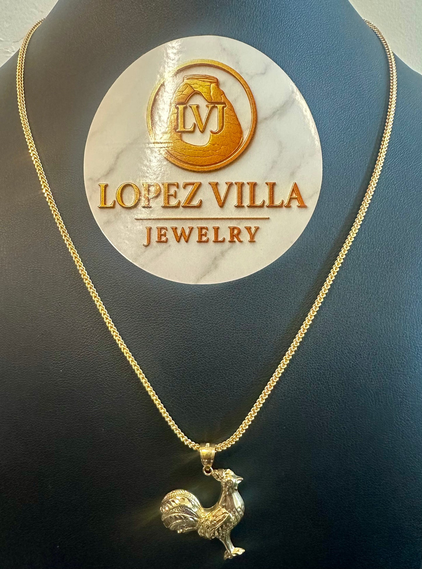 Cadena Franco con dije de Gallo, Oro 10k, 1.8MM, 20"