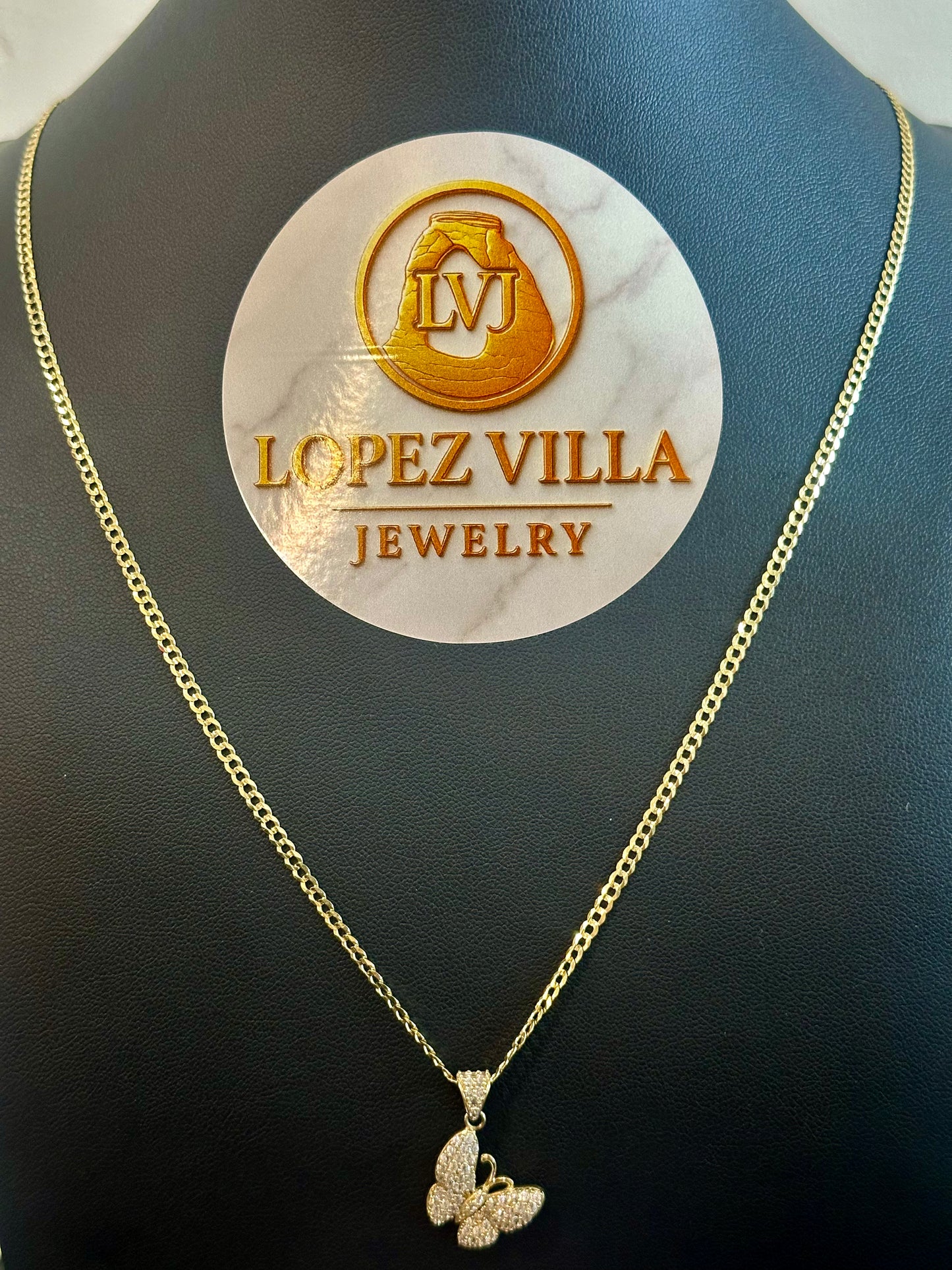 Cadena Corte brillo con Dije Mariposa, Oro 10k, 2.5MM, 22"