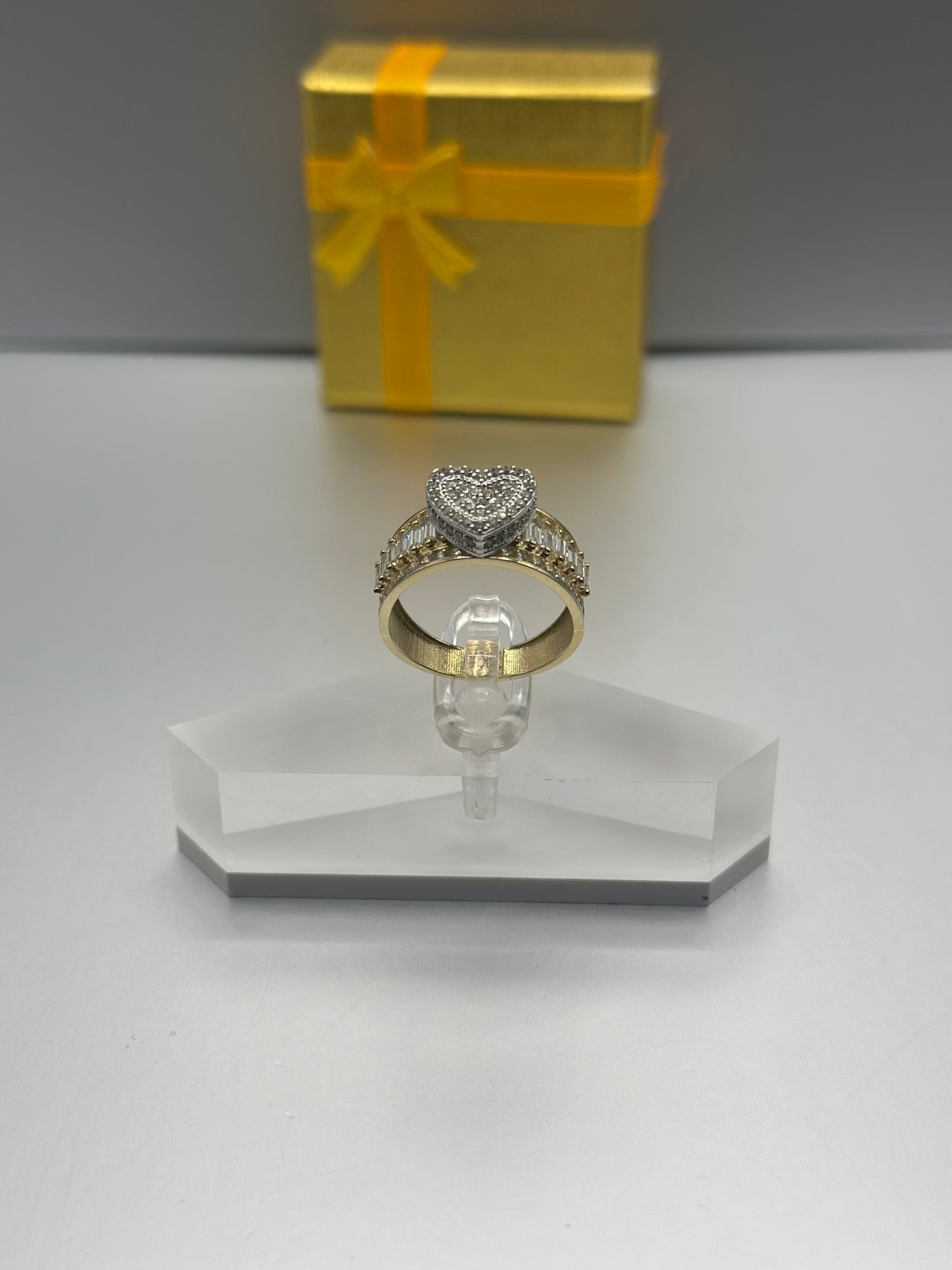 Anillo Mujer Corazón Chiquito, Oro 10k, Size 7