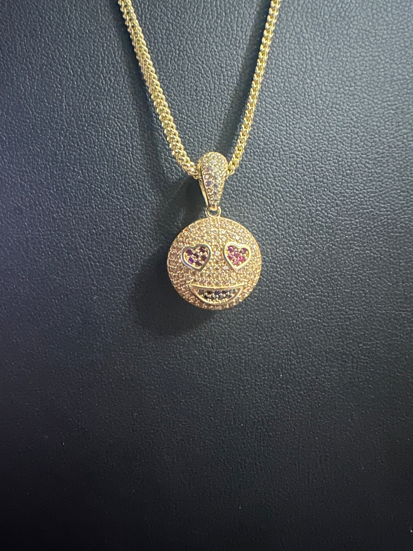 Dije Emoji (mediano) Oro 10k