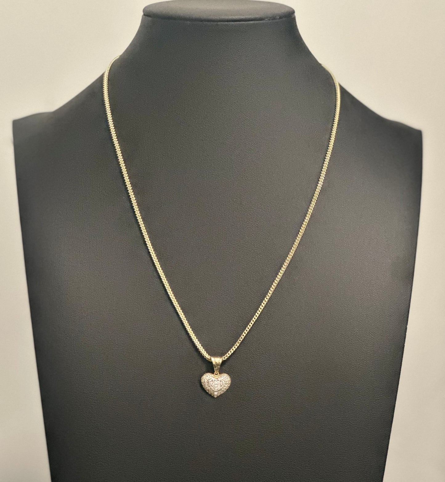 Cadena Franco con dije corazón brilloso, Oro 10k, 1.8mm, 18".