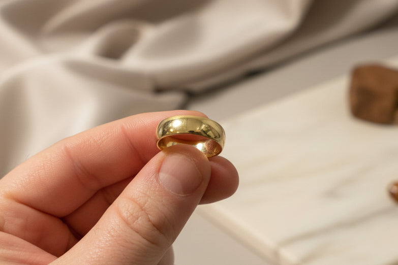 Alianza Solid, Oro 10k, 6mm, Size 8