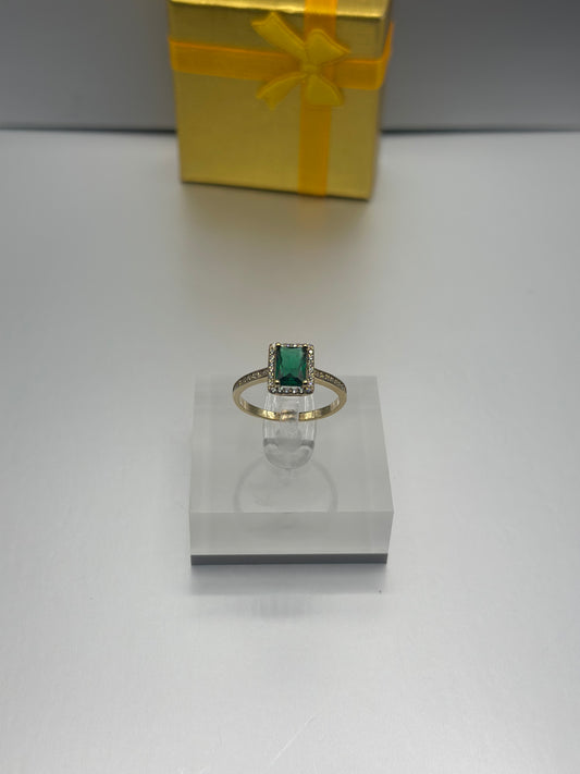 Anillo de chica Piedra Verde, Oro 10k, Size 7