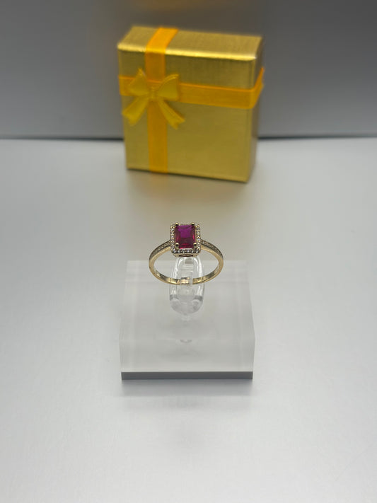 Anillo de chica, Piedra Roja Oro 10k, Size 7