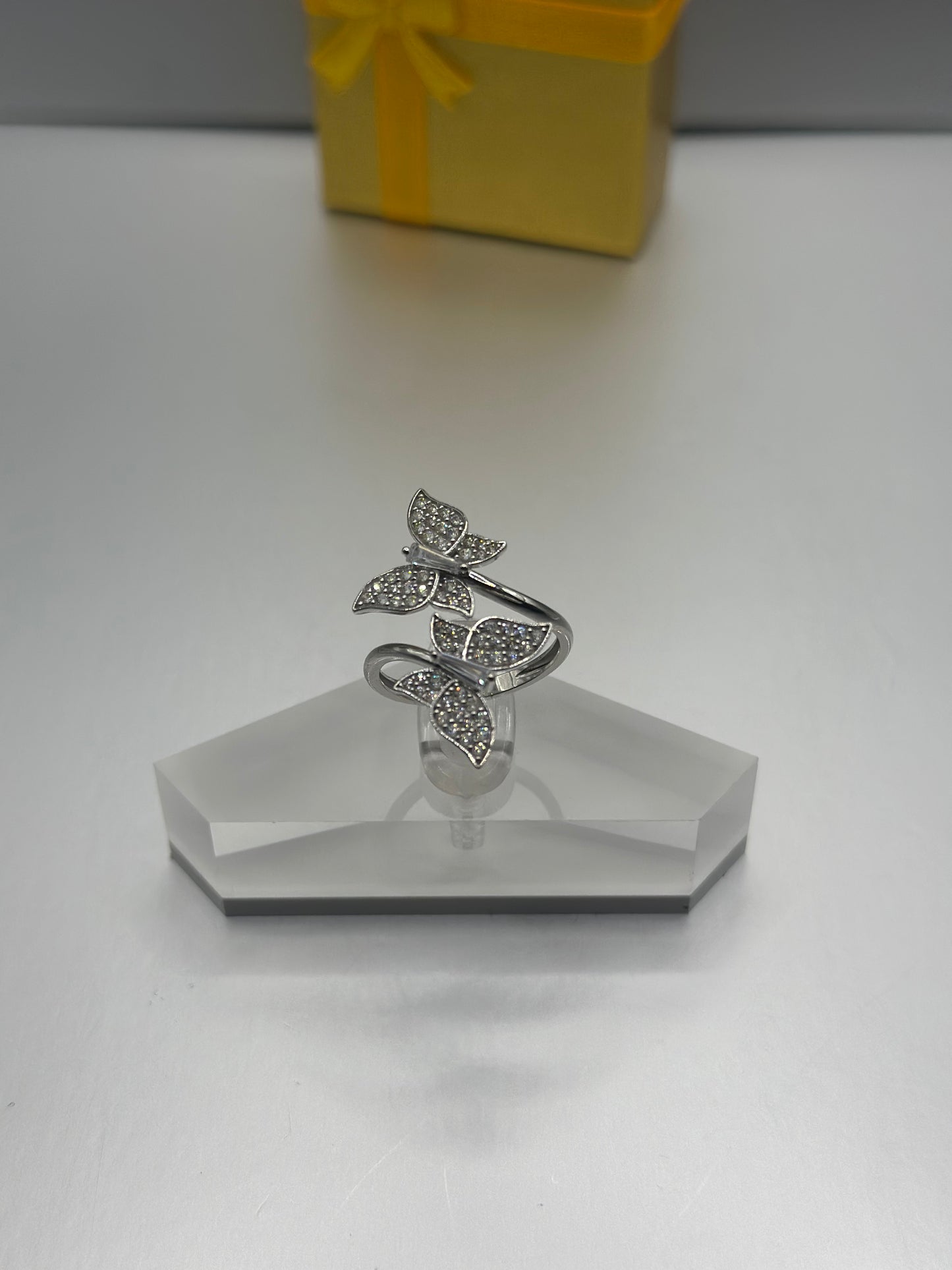 Anillo de Chica Oro blanco 10k, Size 7