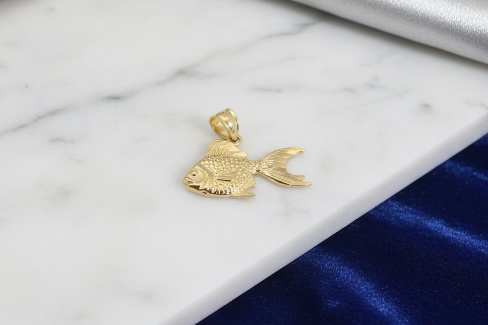 10k Gold Fish Pendant