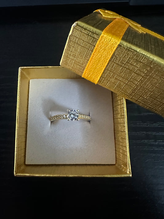 Anillo de Compromiso Solitario, Oro 10k, Size 7