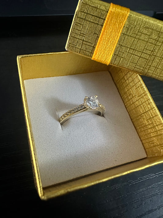 Anillo de Compromiso Solitario, Oro 10k, Size 7