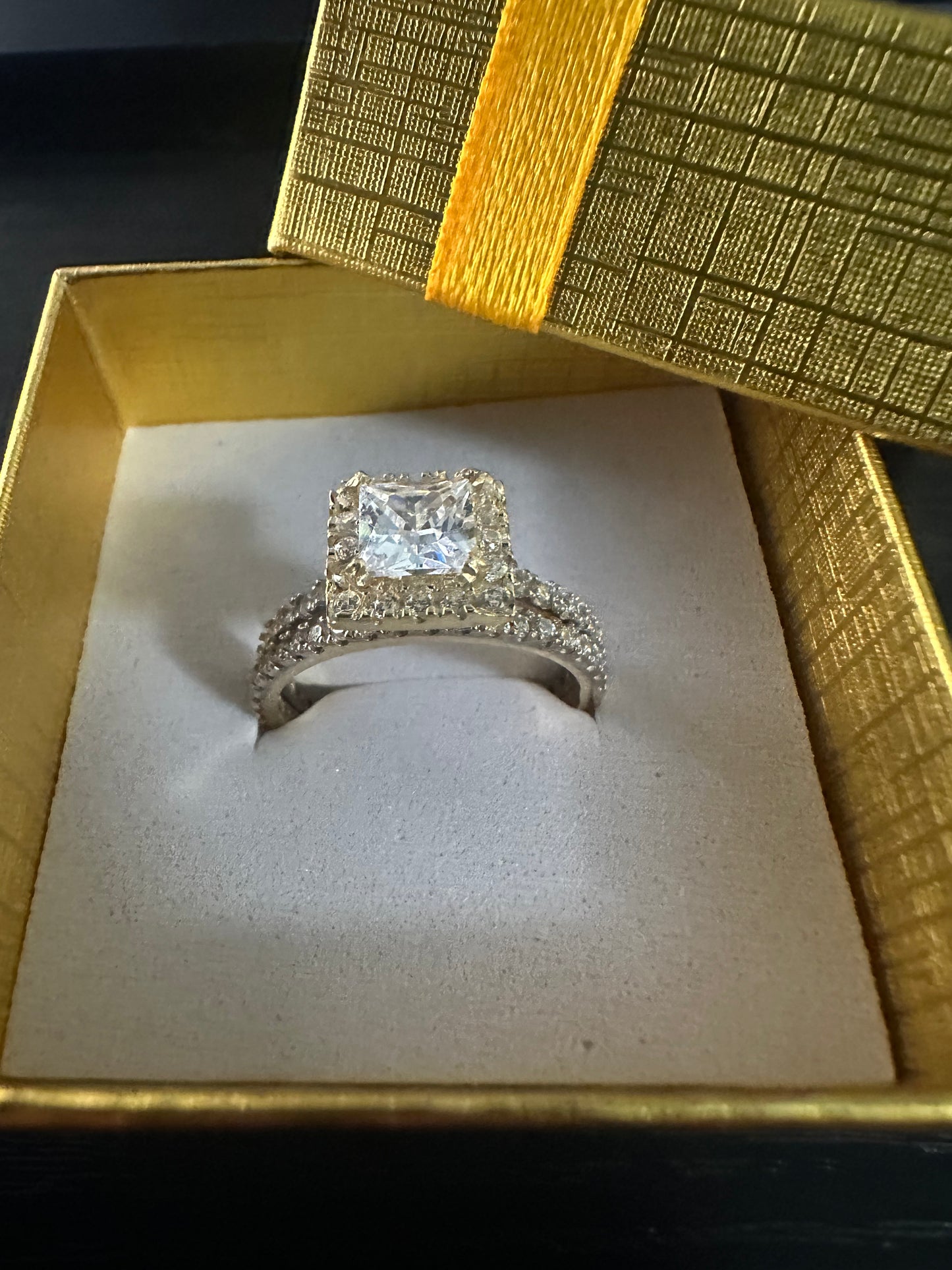 Anillo de Matrimonio y Compromiso doble, Oro 10k, Size
